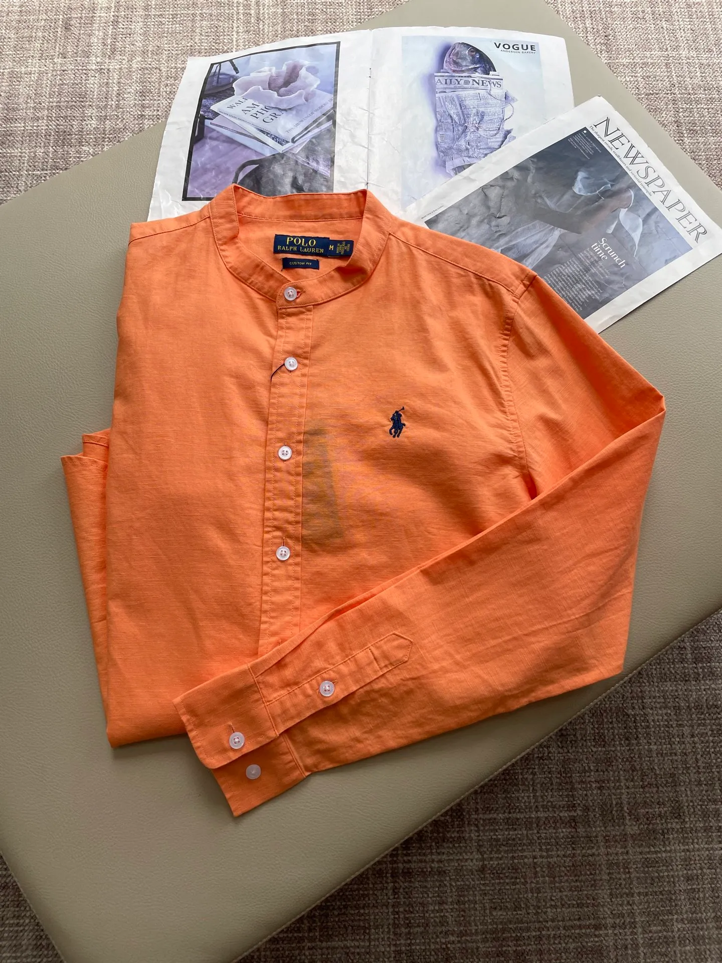 P220 🌸🌸🌸 POLO Ralph Lauren [High Quality] Classic shirt! The classic casual shirt made of pure cotton and linen has a unique design. It has a simple, clean and classic silhouette. It is a versatile style that can be switched at will. The fabric feels soft and delicate, highly breathable, and is close to the skin and comfortable to wear. It can be worn alone as an inner layer. Its versatile performance is beyond your imagination! The upper body of the ready-to-wear is simple and classic yet elegant! Size:M-XXL